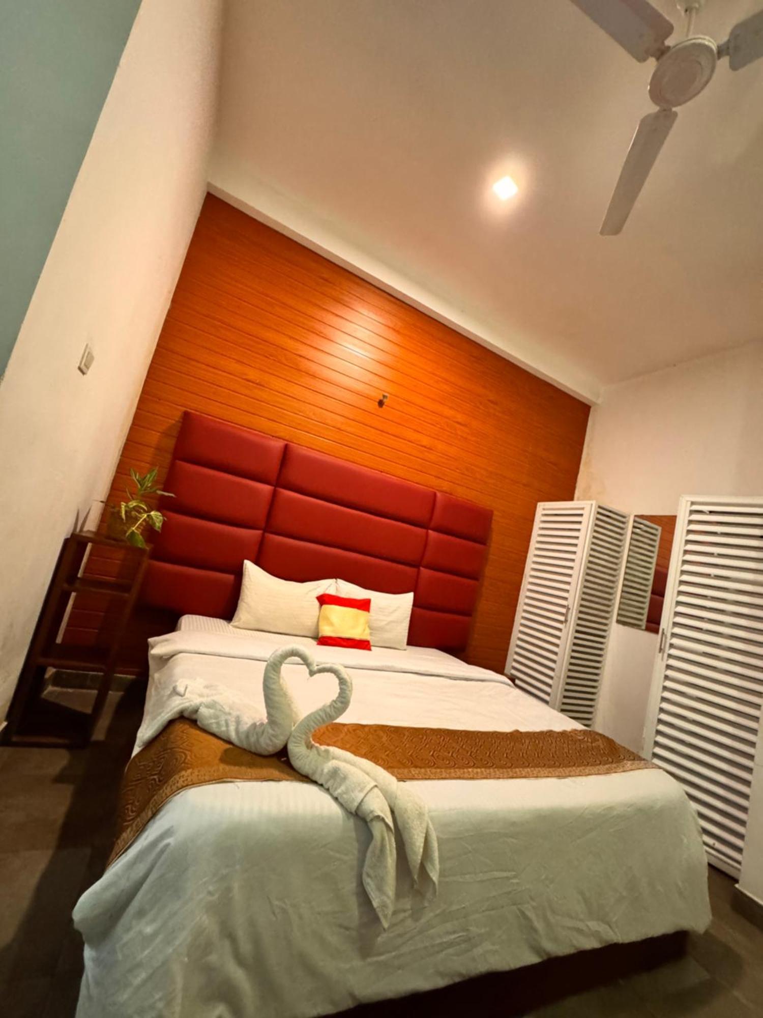 Airport Transit Kings Hotel Katunayaka Luaran gambar